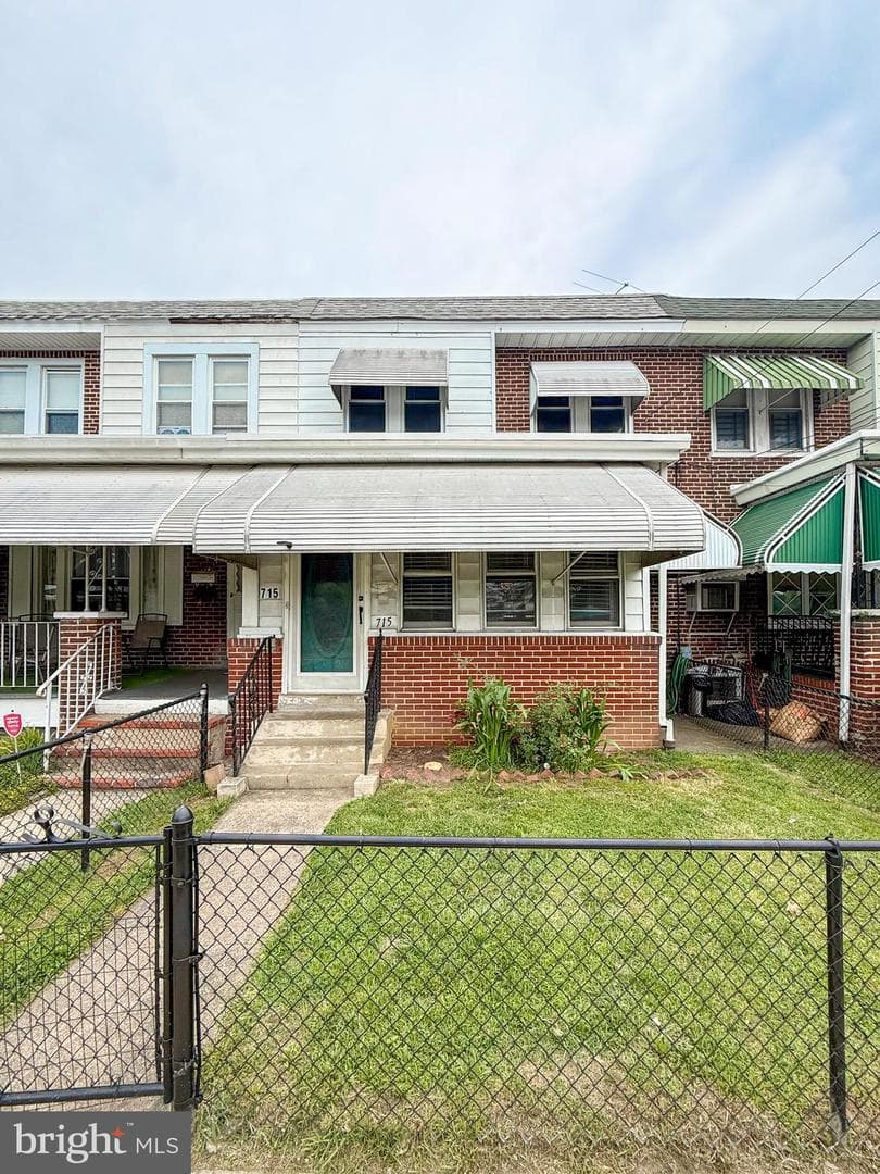 715 Engle Street photo 1