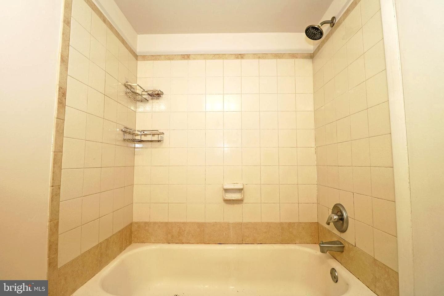 710 Putnam Boulevard photo 16