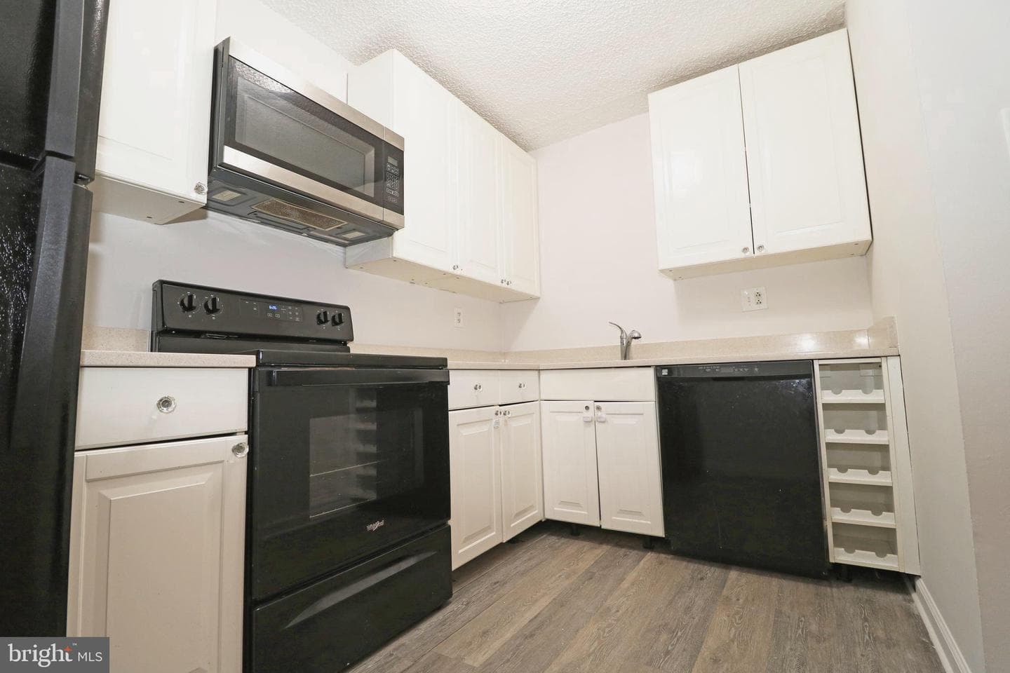 710 Putnam Boulevard photo 7