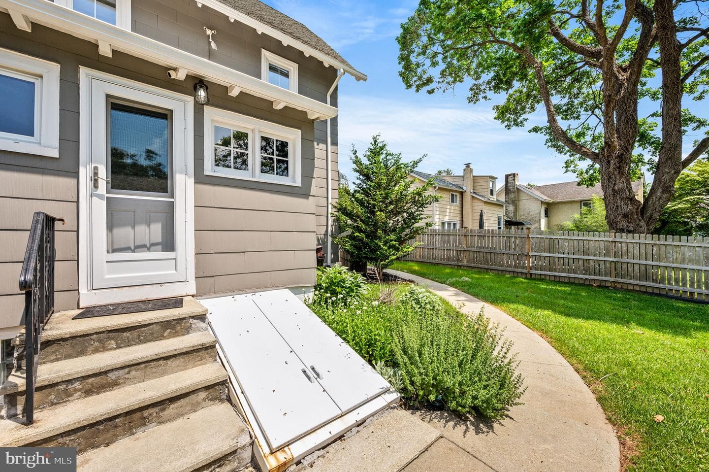 222 S Pennell Road photo 8