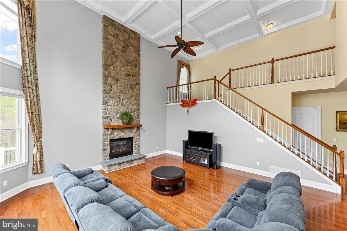 15 Evergreen Place photo 14