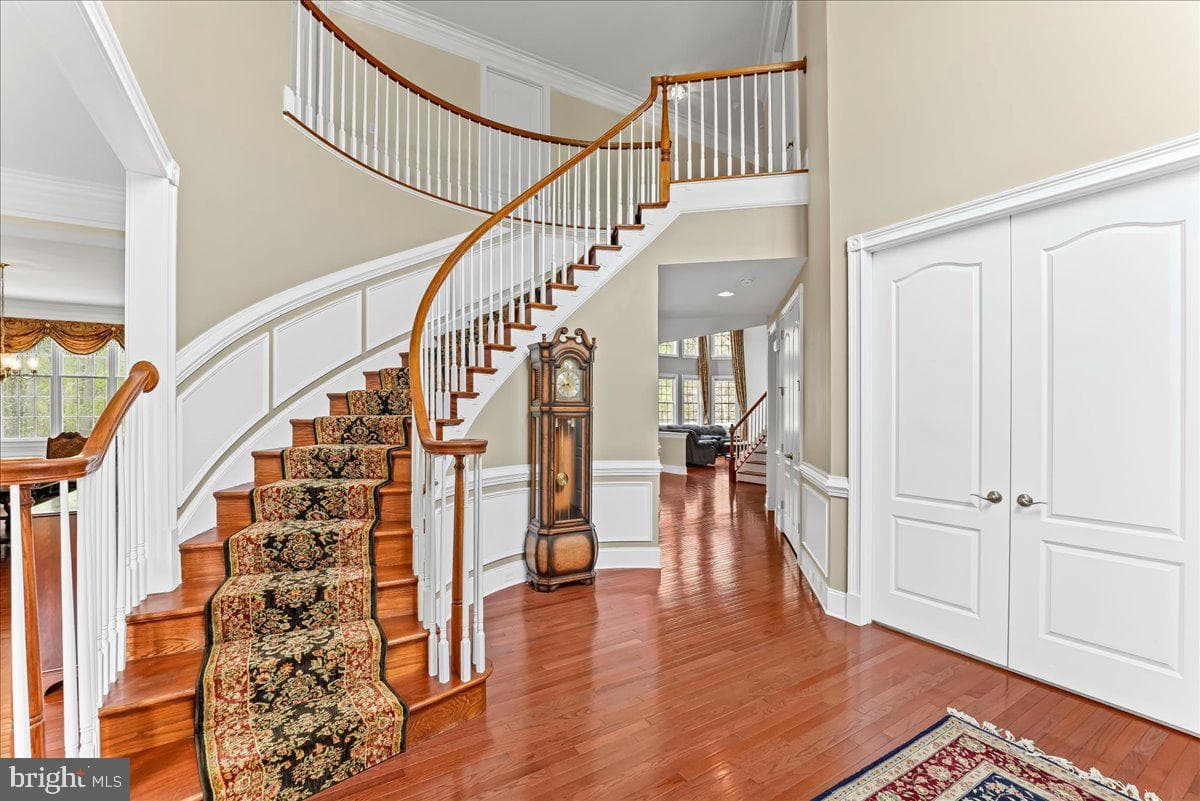 15 Evergreen Place photo 2