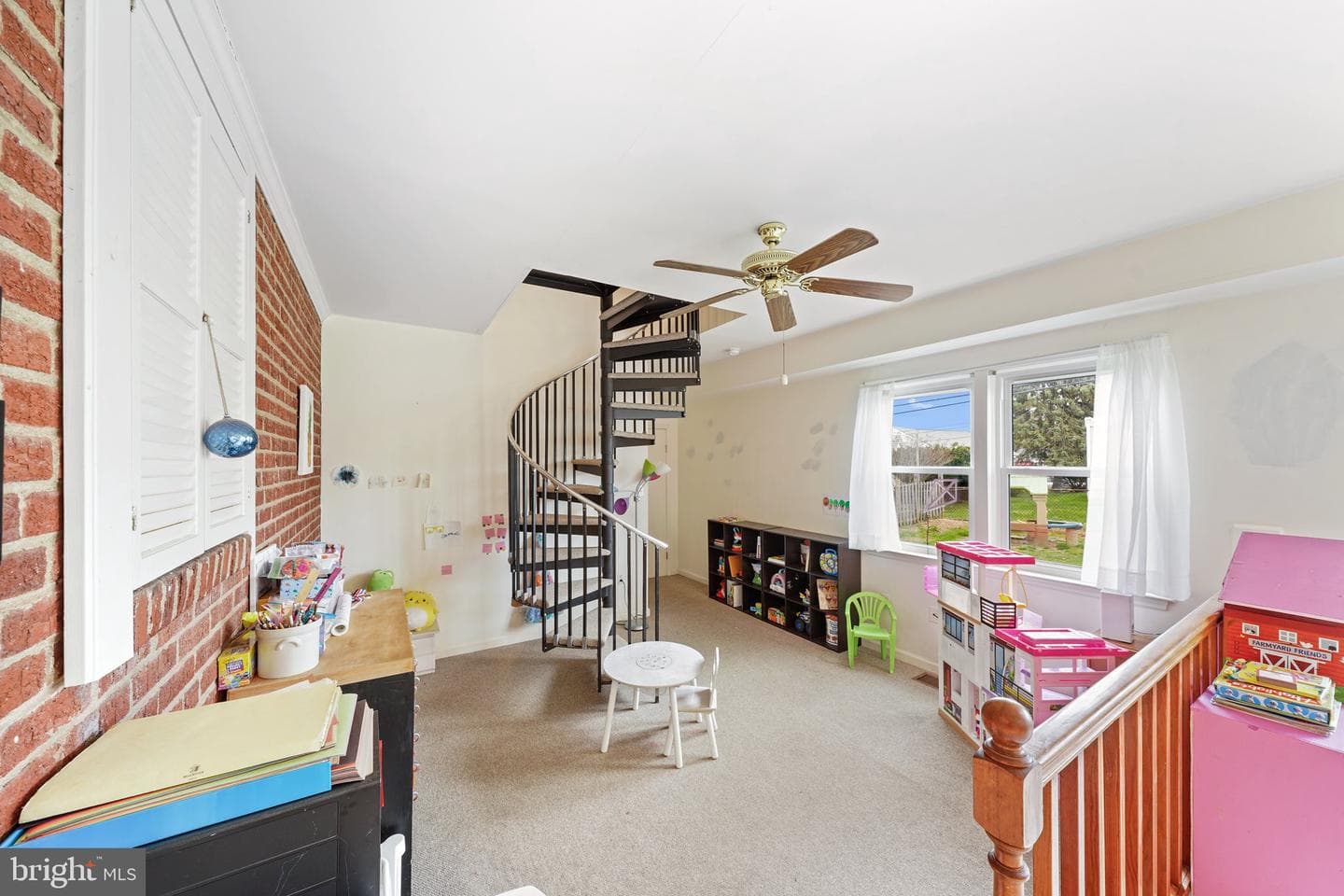 209 2nd Avenue photo 11