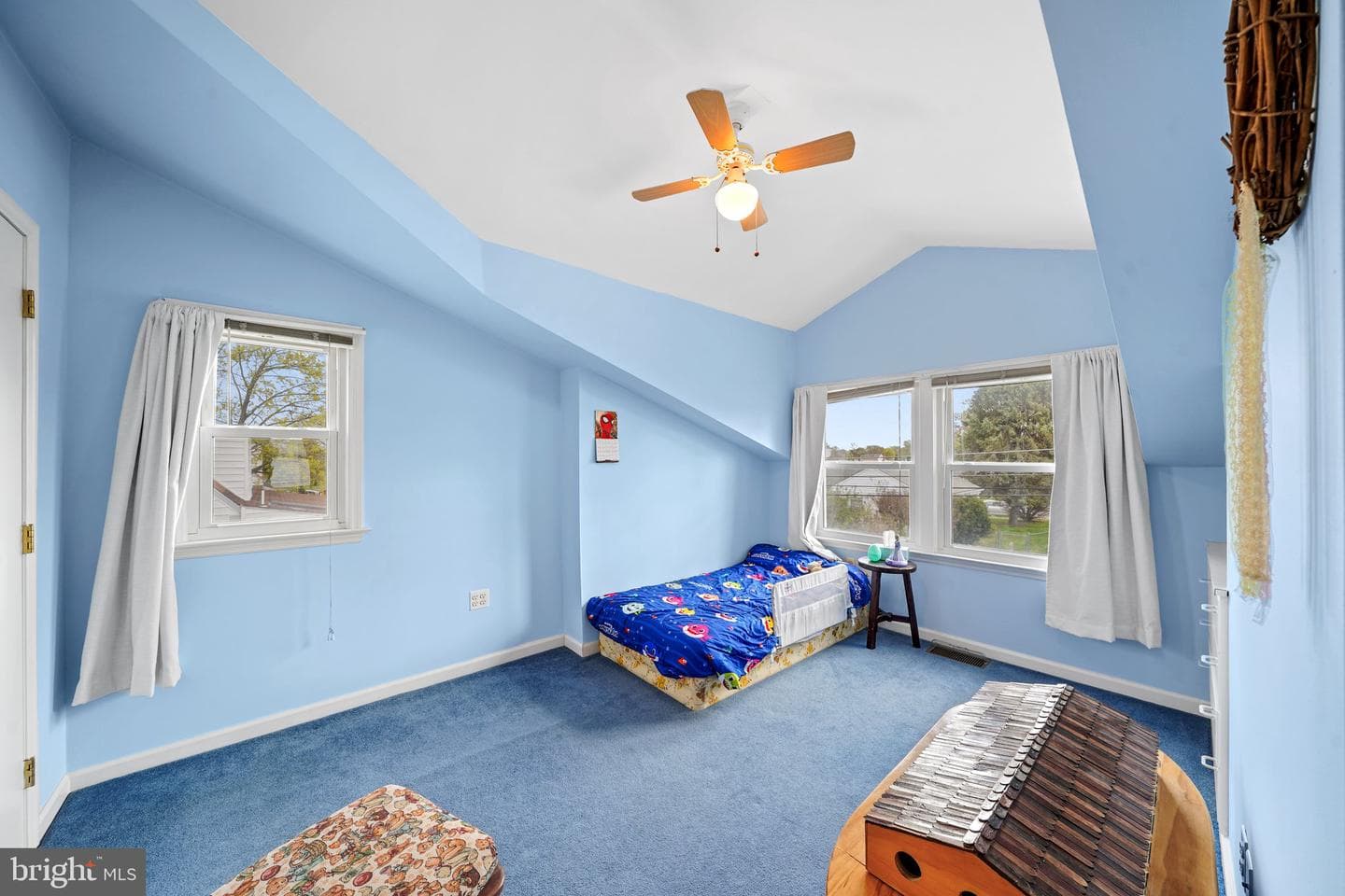 209 2nd Avenue photo 17