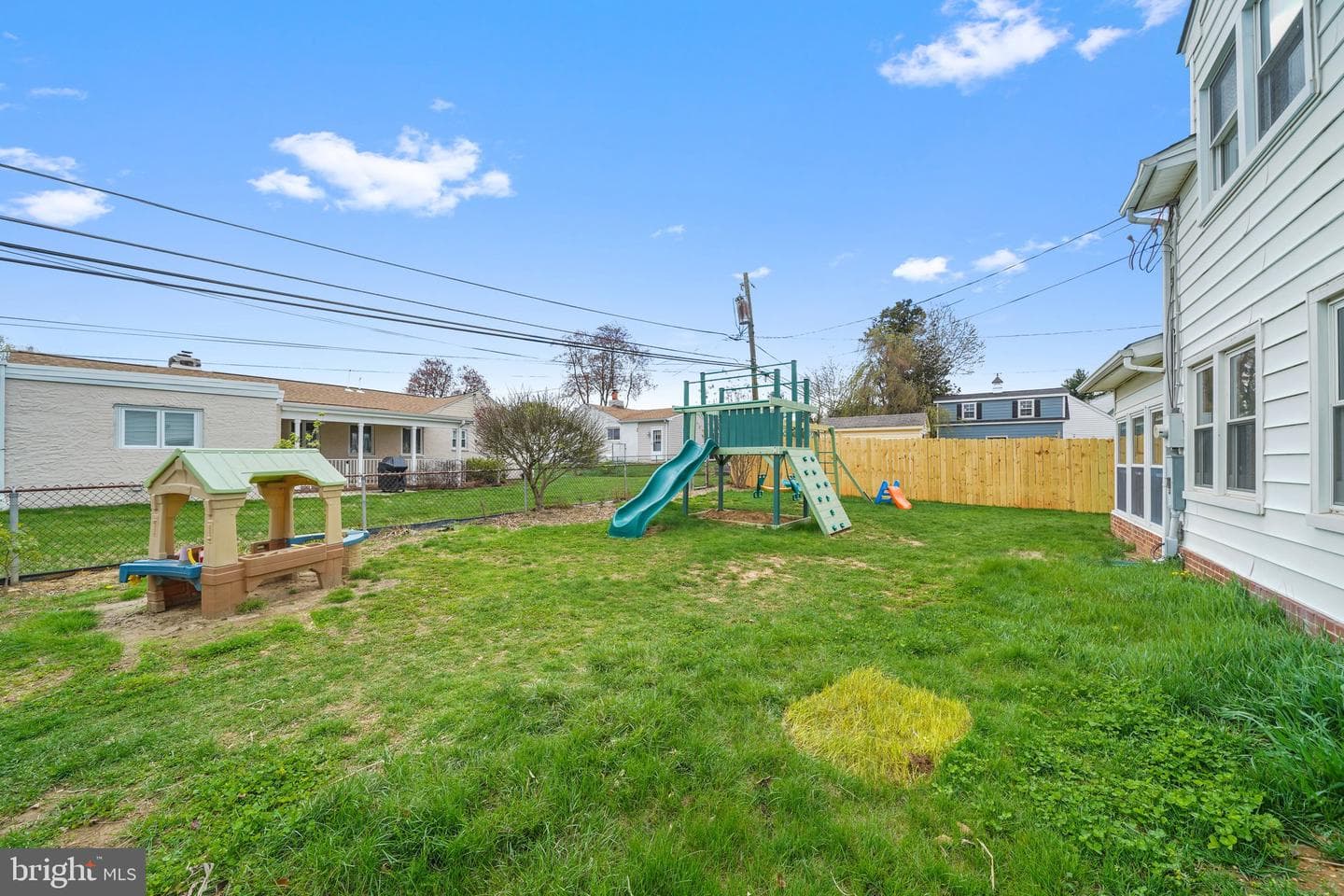 209 2nd Avenue photo 24