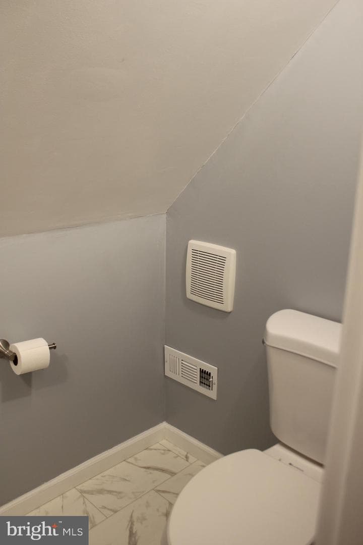 1352 Valley Road photo 27
