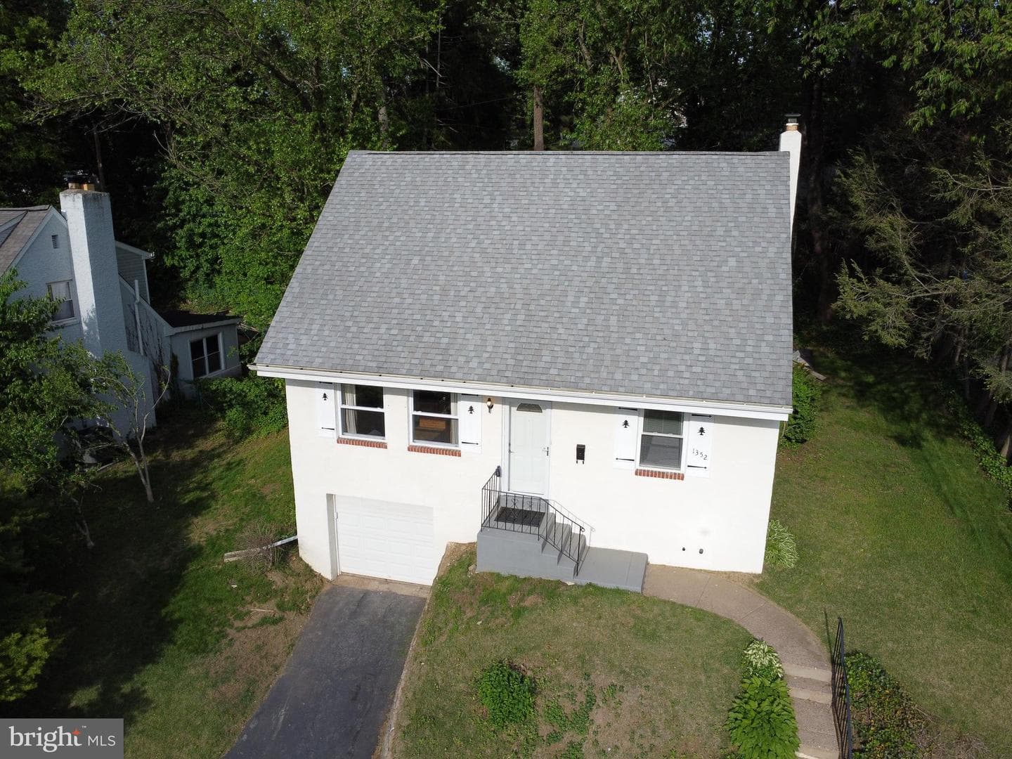 1352 Valley Road photo 36