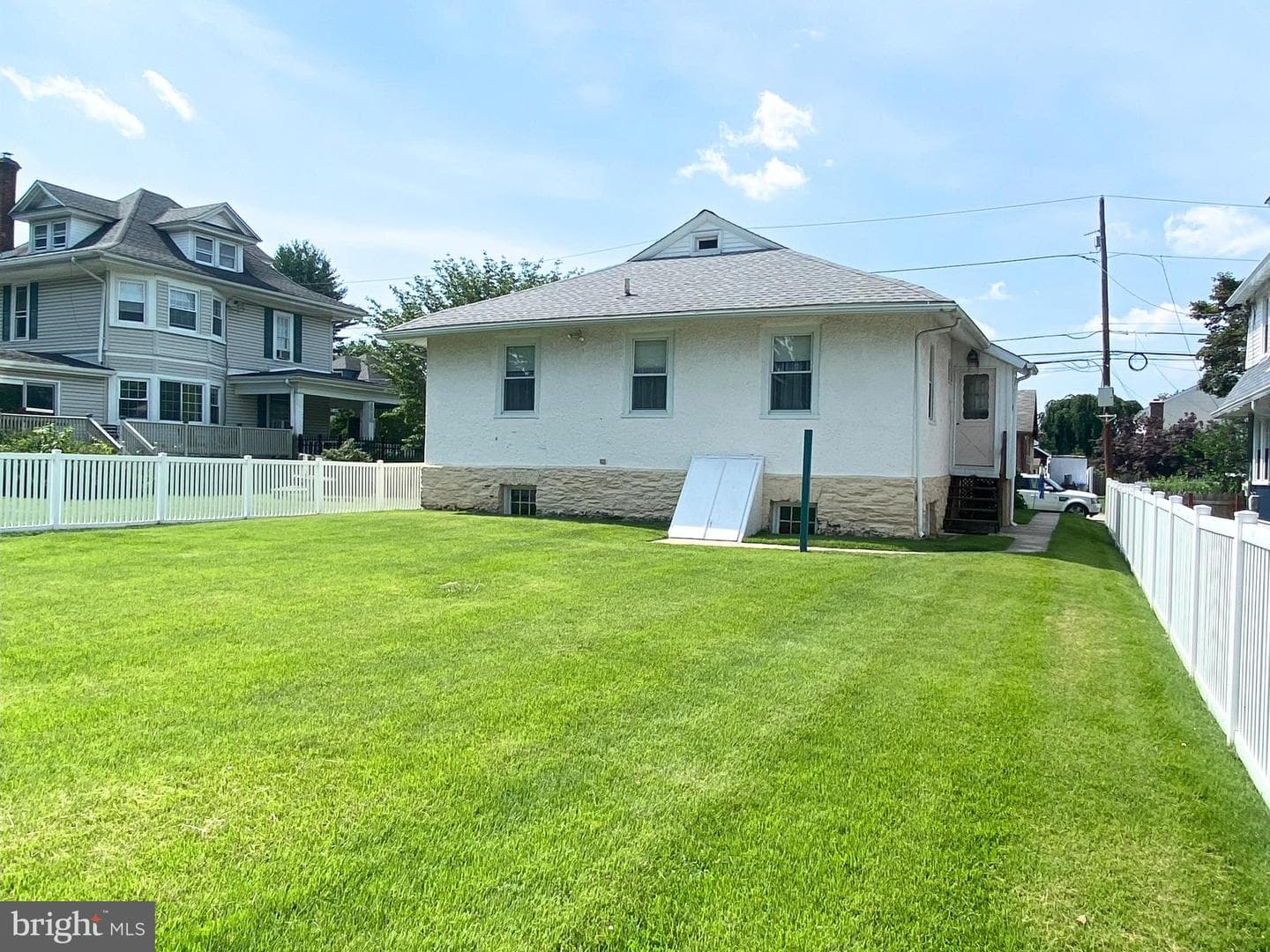 433 Kathmere Road photo 32