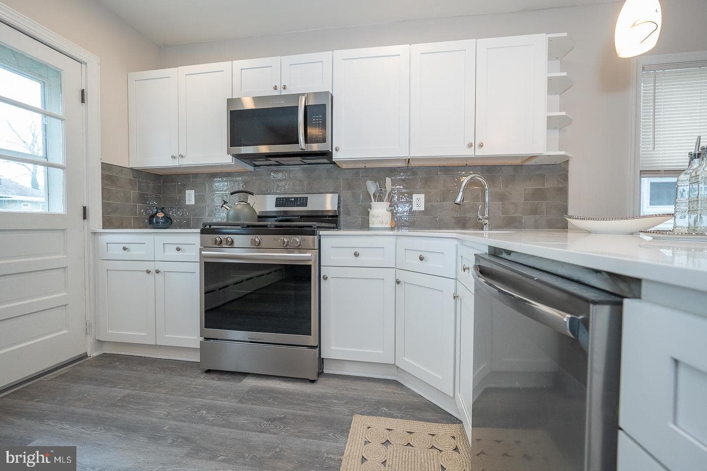 404 Brebant Avenue photo 15