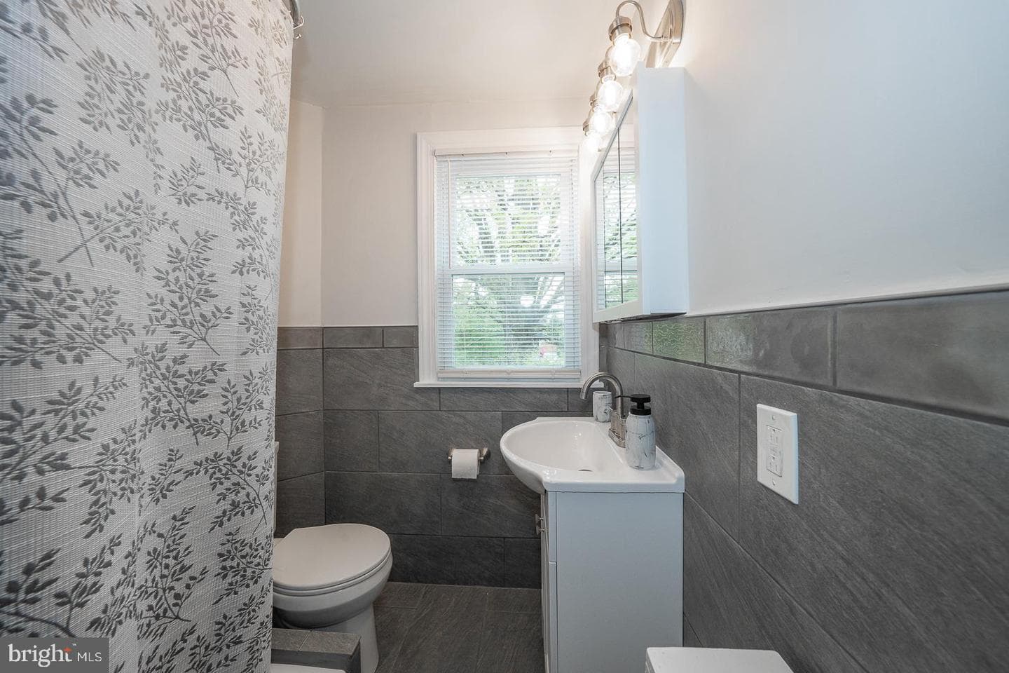 404 Brebant Avenue photo 22