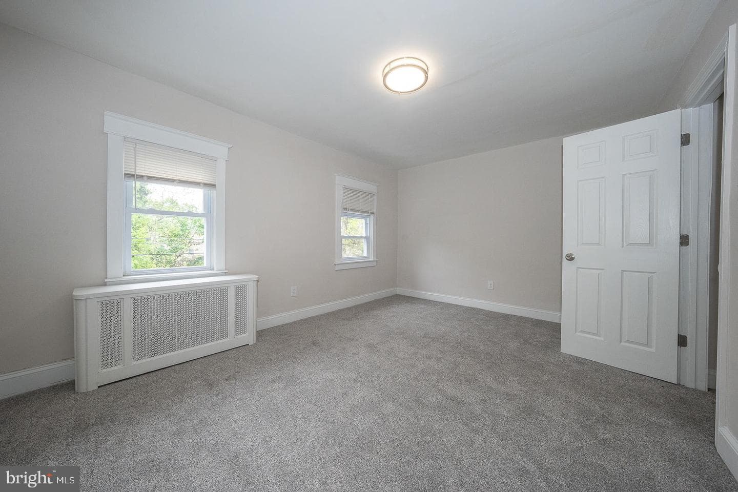 404 Brebant Avenue photo 23