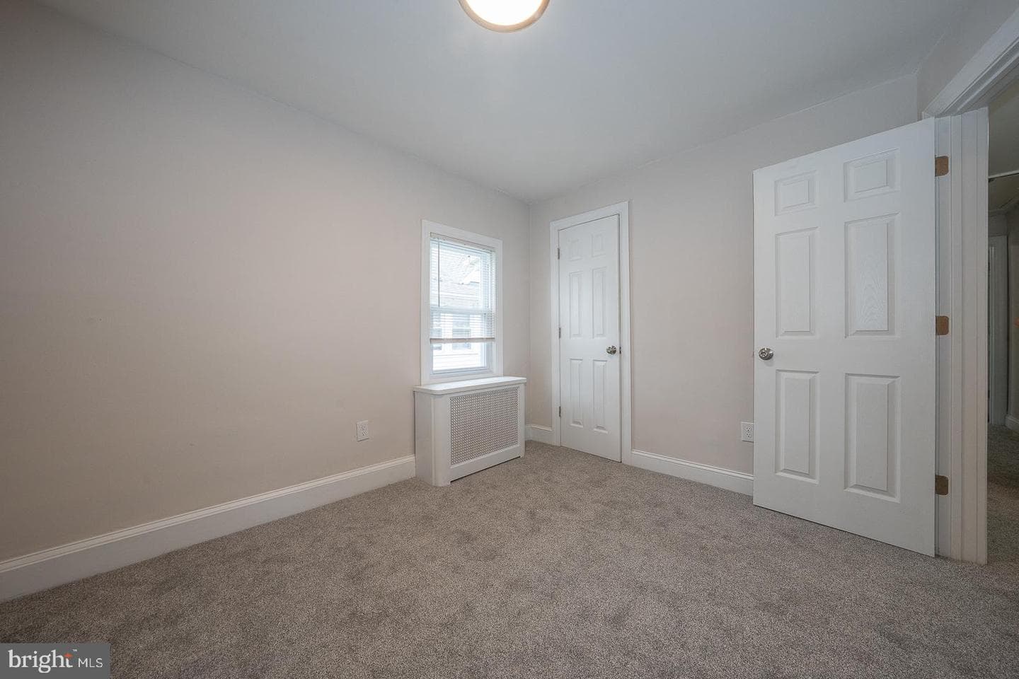 404 Brebant Avenue photo 31