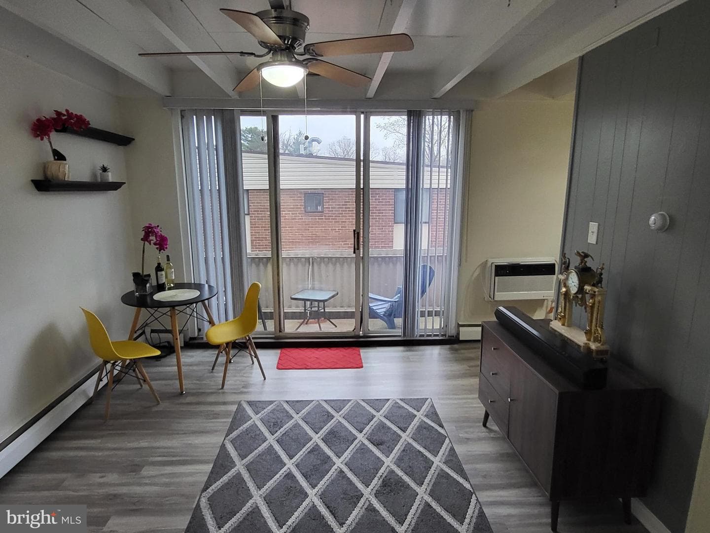 100 E Glenolden Avenue #r-18 photo 2