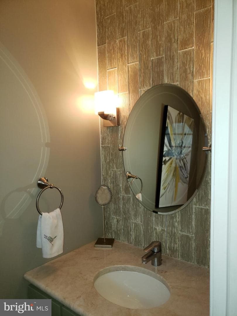4 Ogden Court photo 8