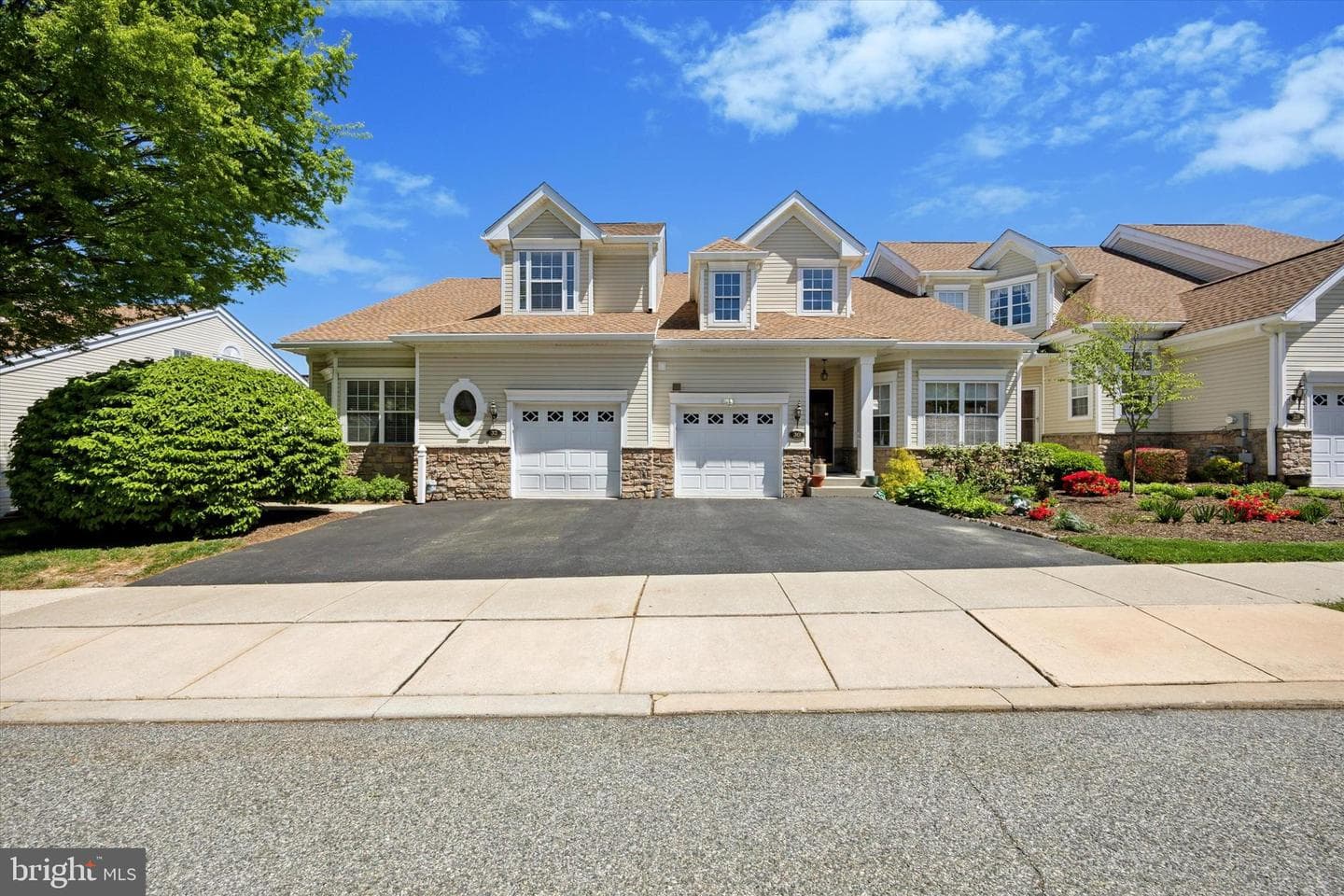 32 Dresner Circle photo 2