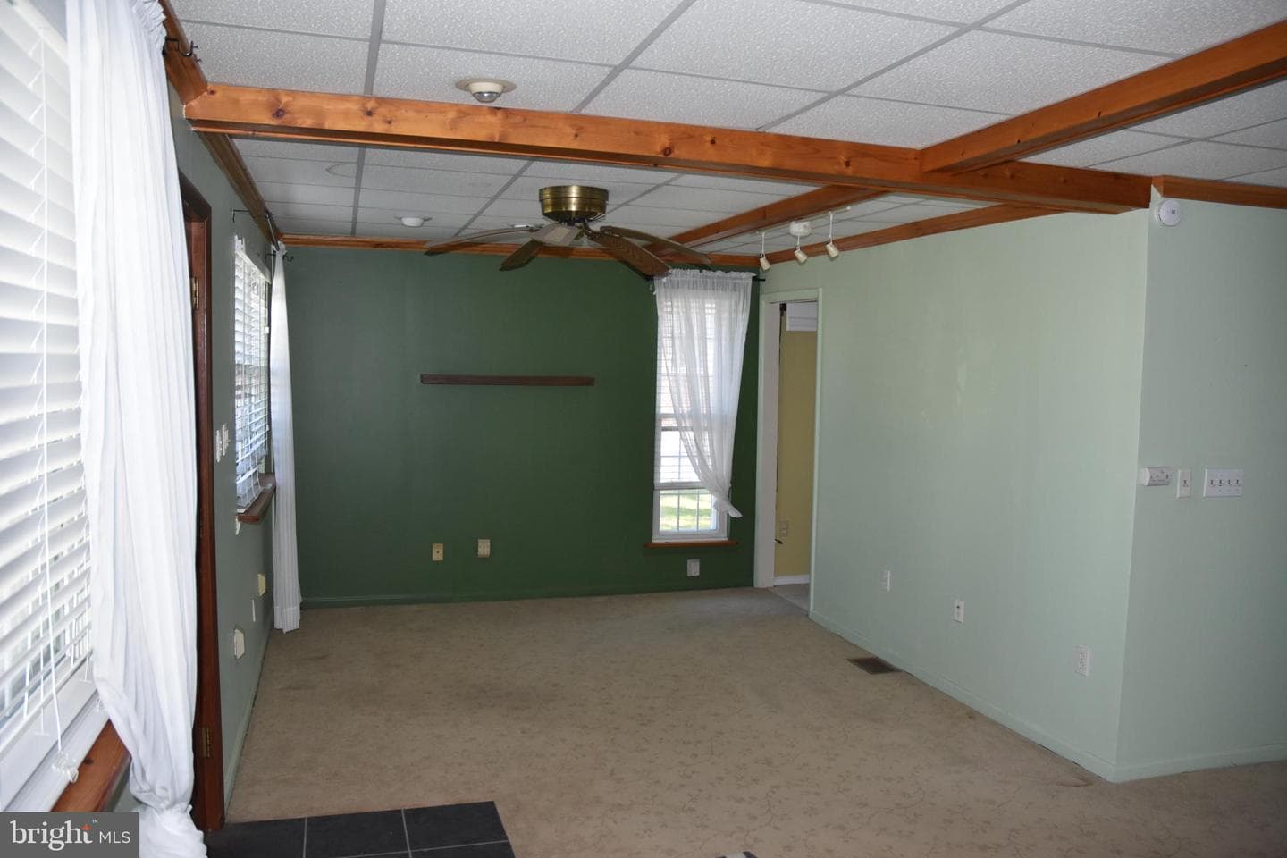 315 Carre Avenue photo 4