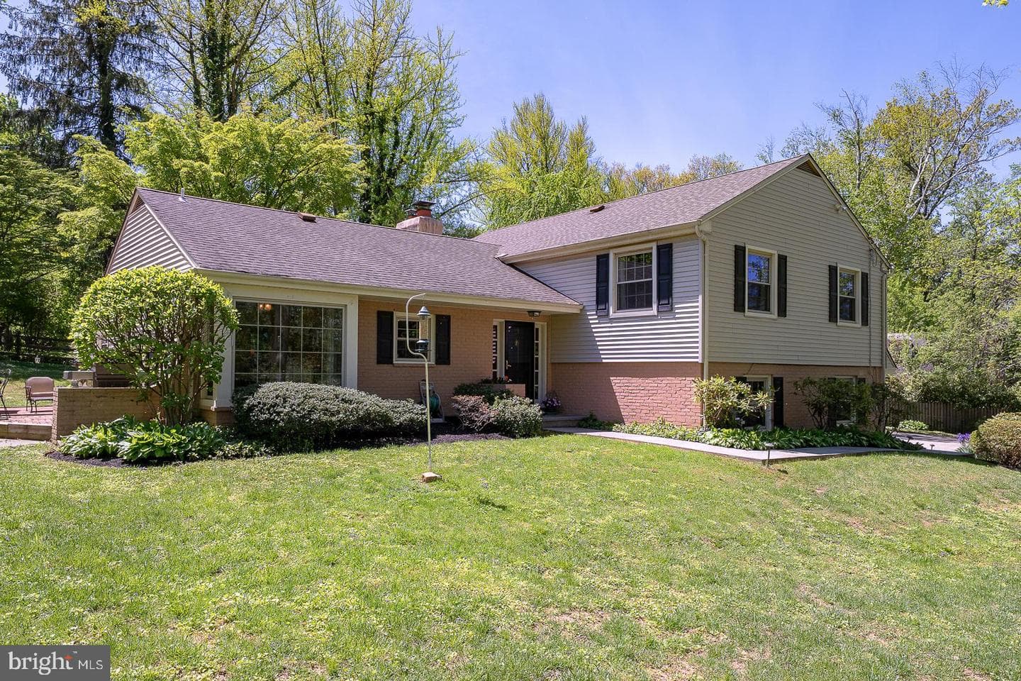 658 Conestoga Road photo 2