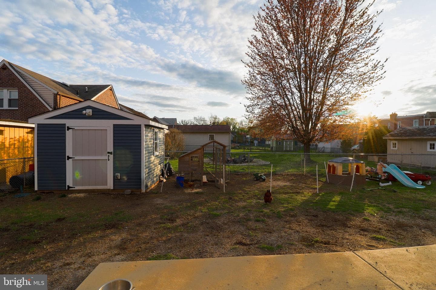 324 Burk Avenue photo 21