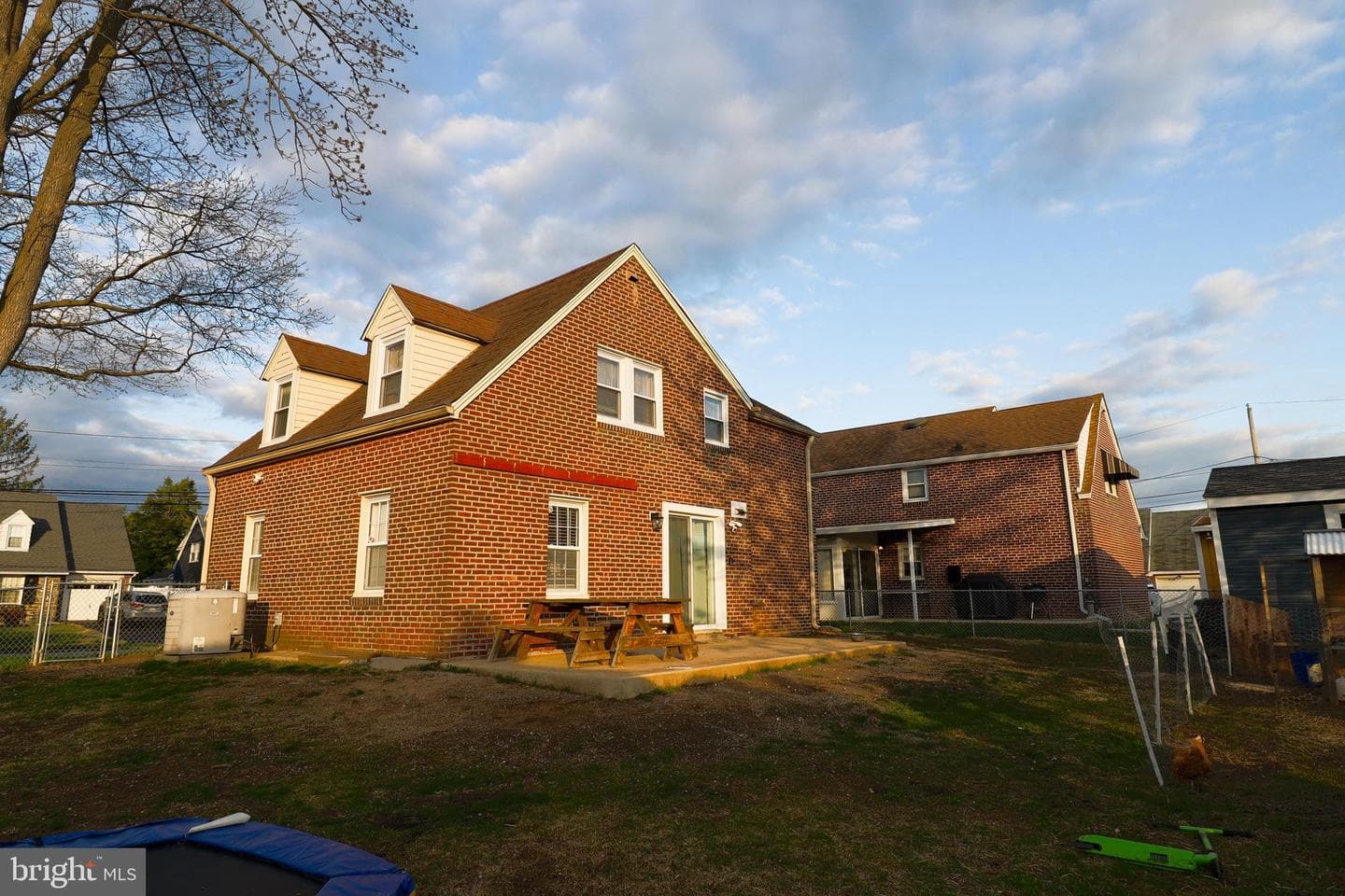 324 Burk Avenue photo 3