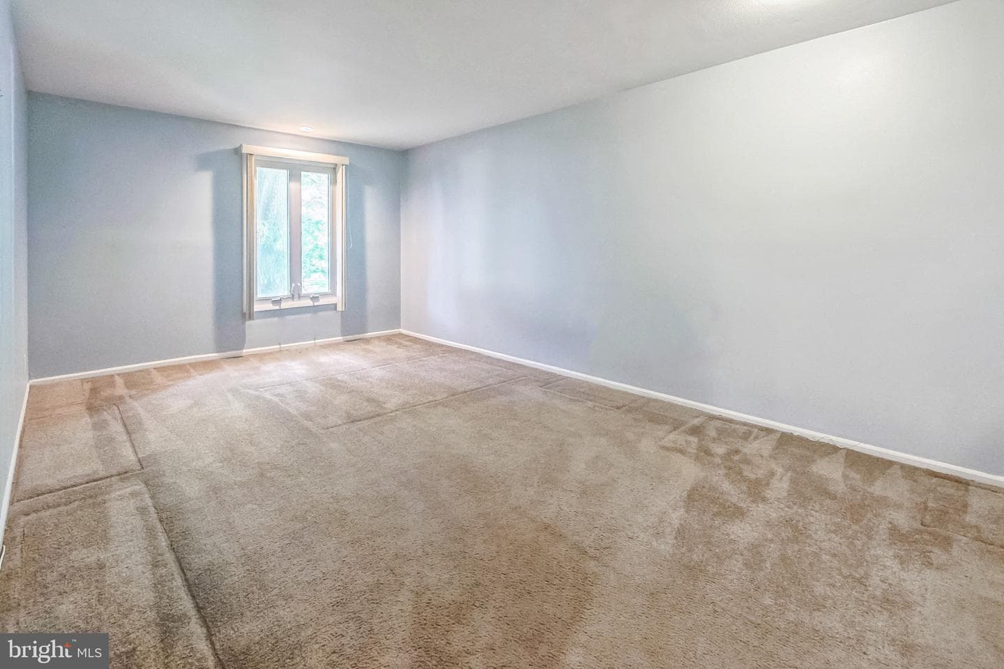 187 E Chelsea Circle photo 11