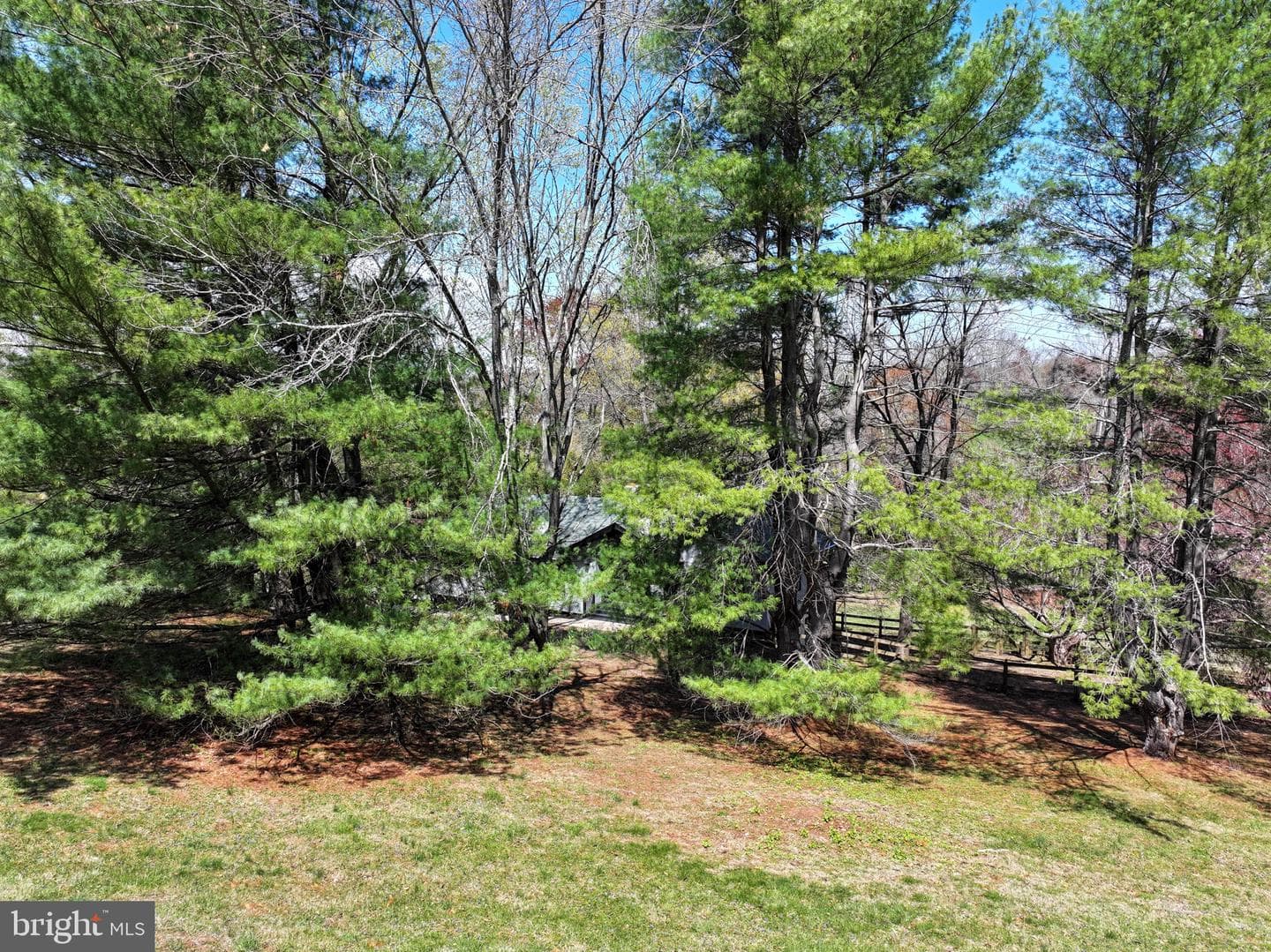 5 Hilloch Lane photo 109