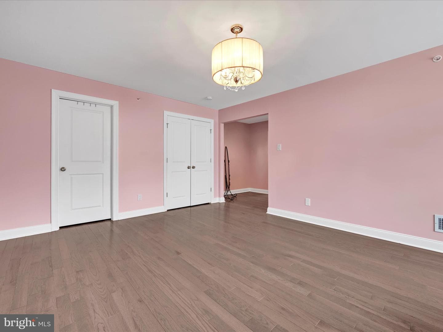 54 Hunters Lane photo 24