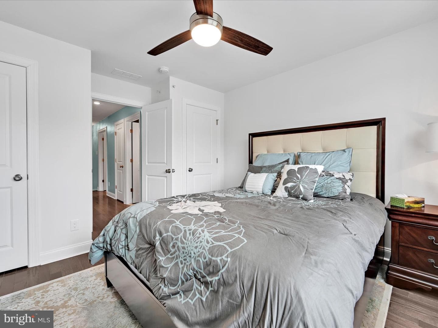 54 Hunters Lane photo 32