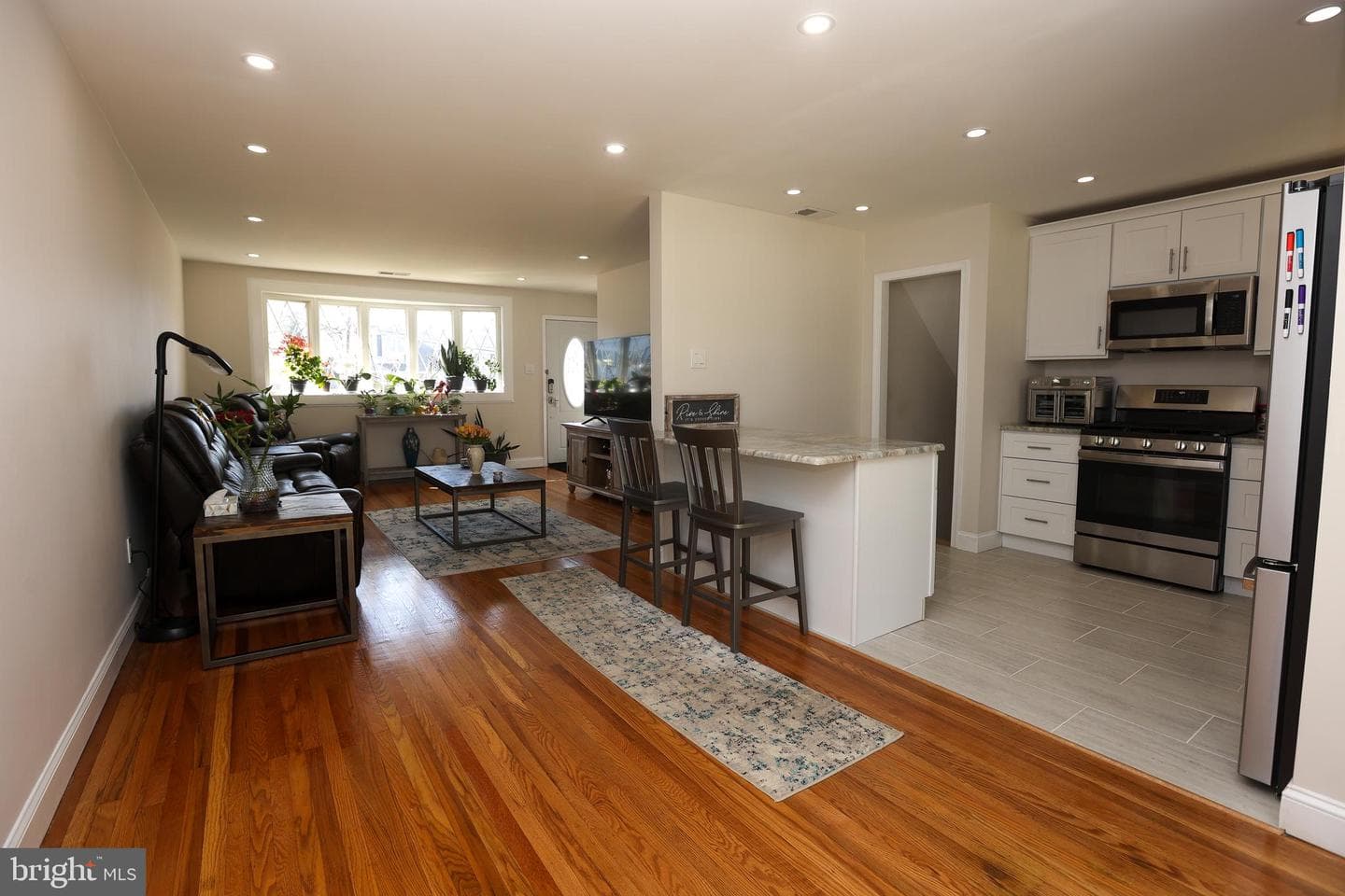 433 Melvin Drive photo 5