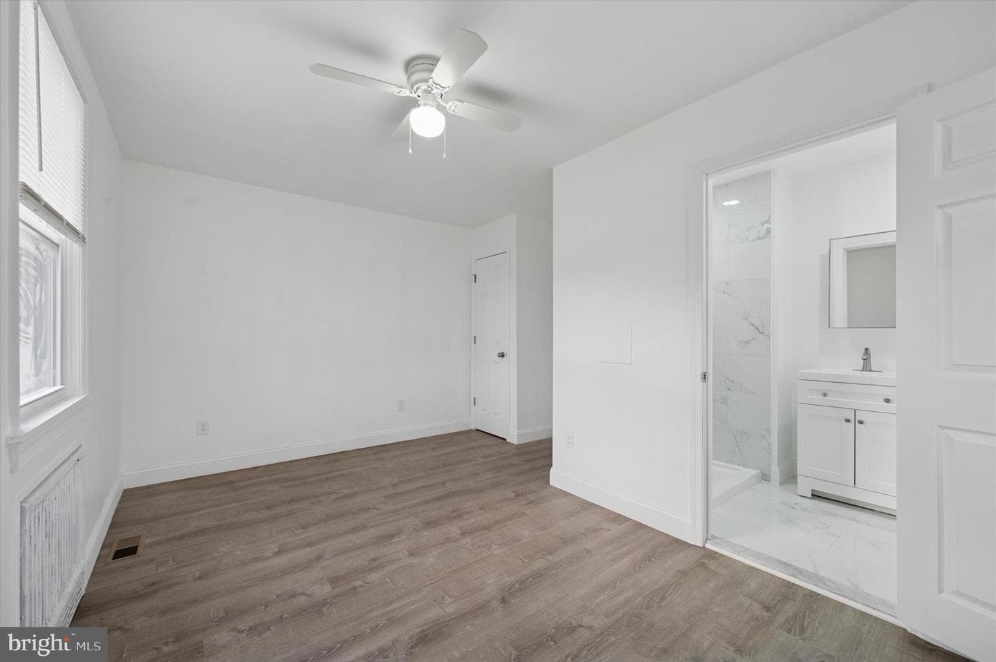 327 Seneca Street photo 13