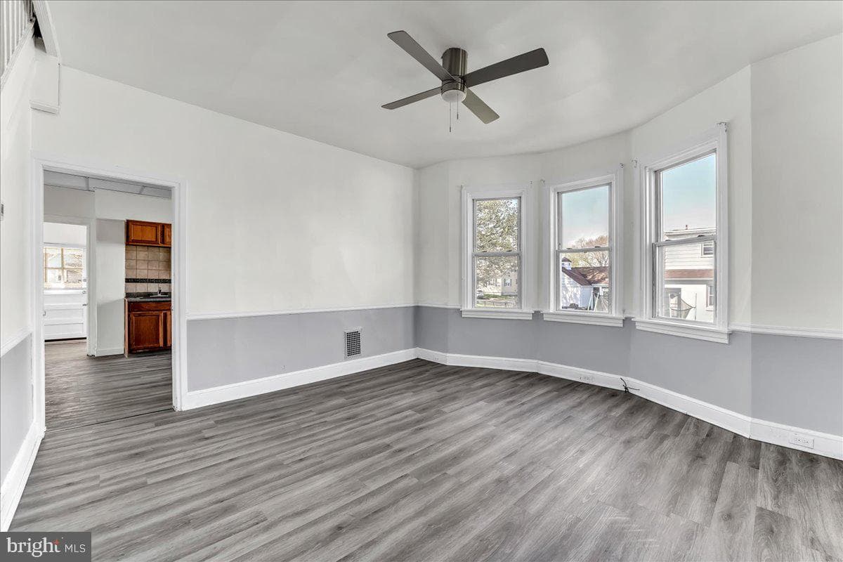 307 Taylor Avenue photo 5