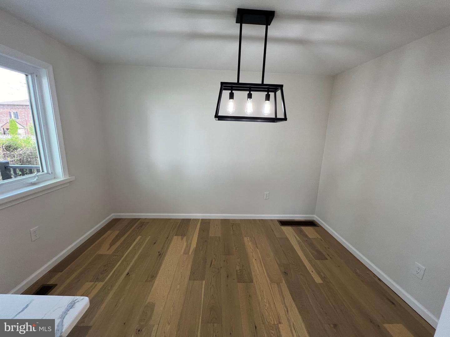 105 Mackenzie Avenue photo 12