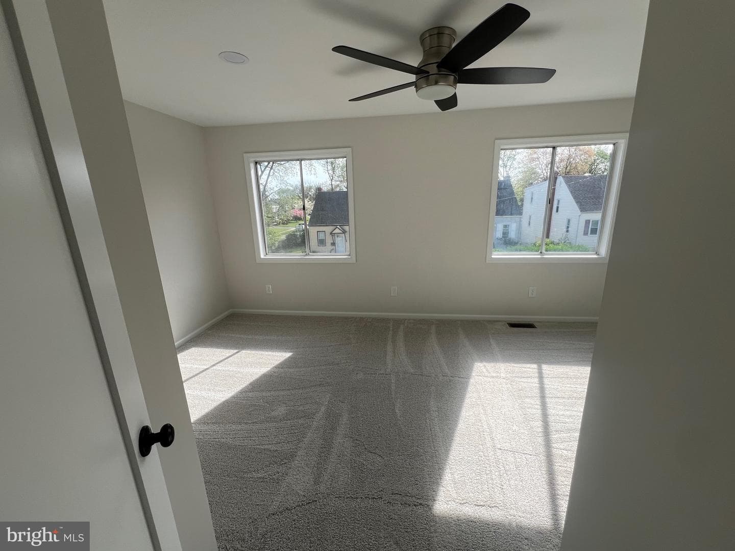 105 Mackenzie Avenue photo 14