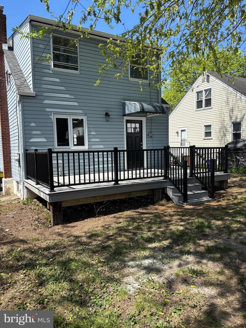 105 Mackenzie Avenue photo 32