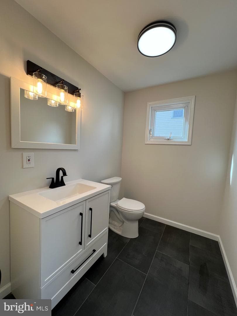 105 Mackenzie Avenue photo 7