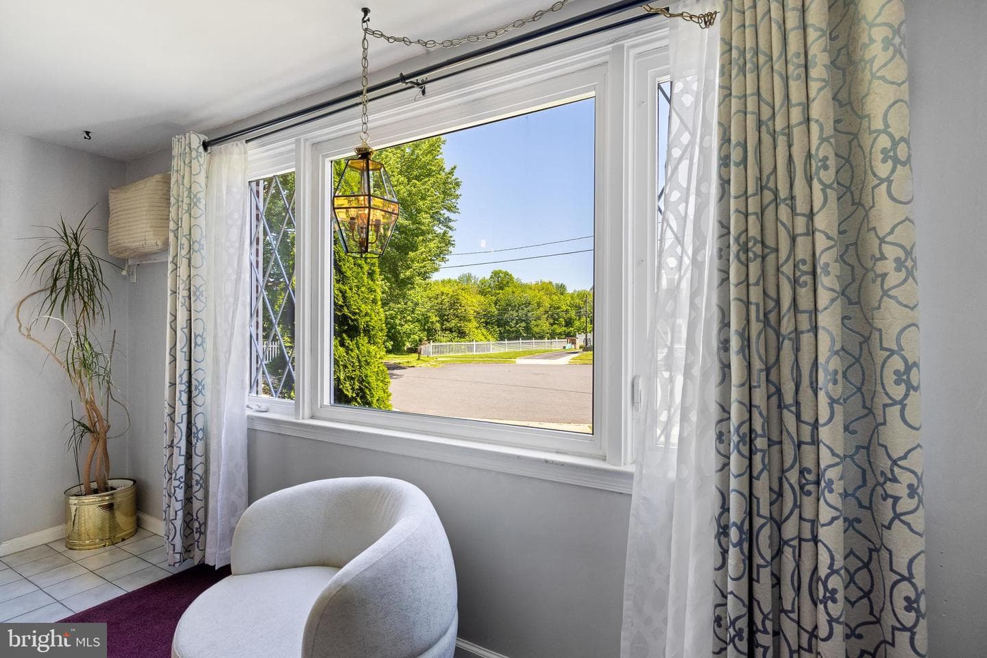 843 Colwell Road photo 4