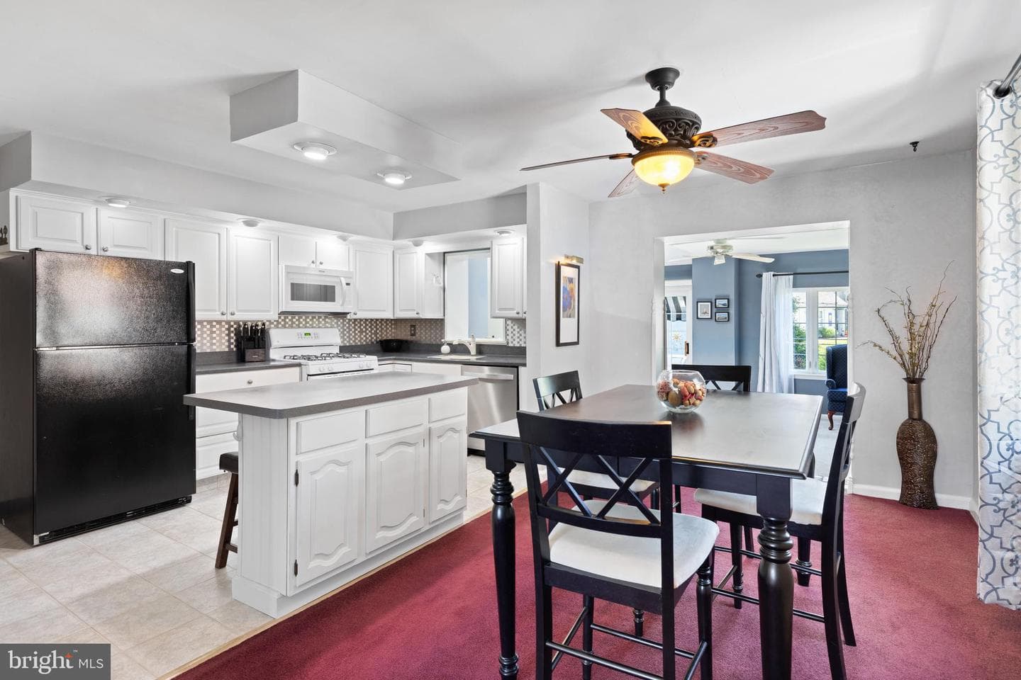 843 Colwell Road photo 6