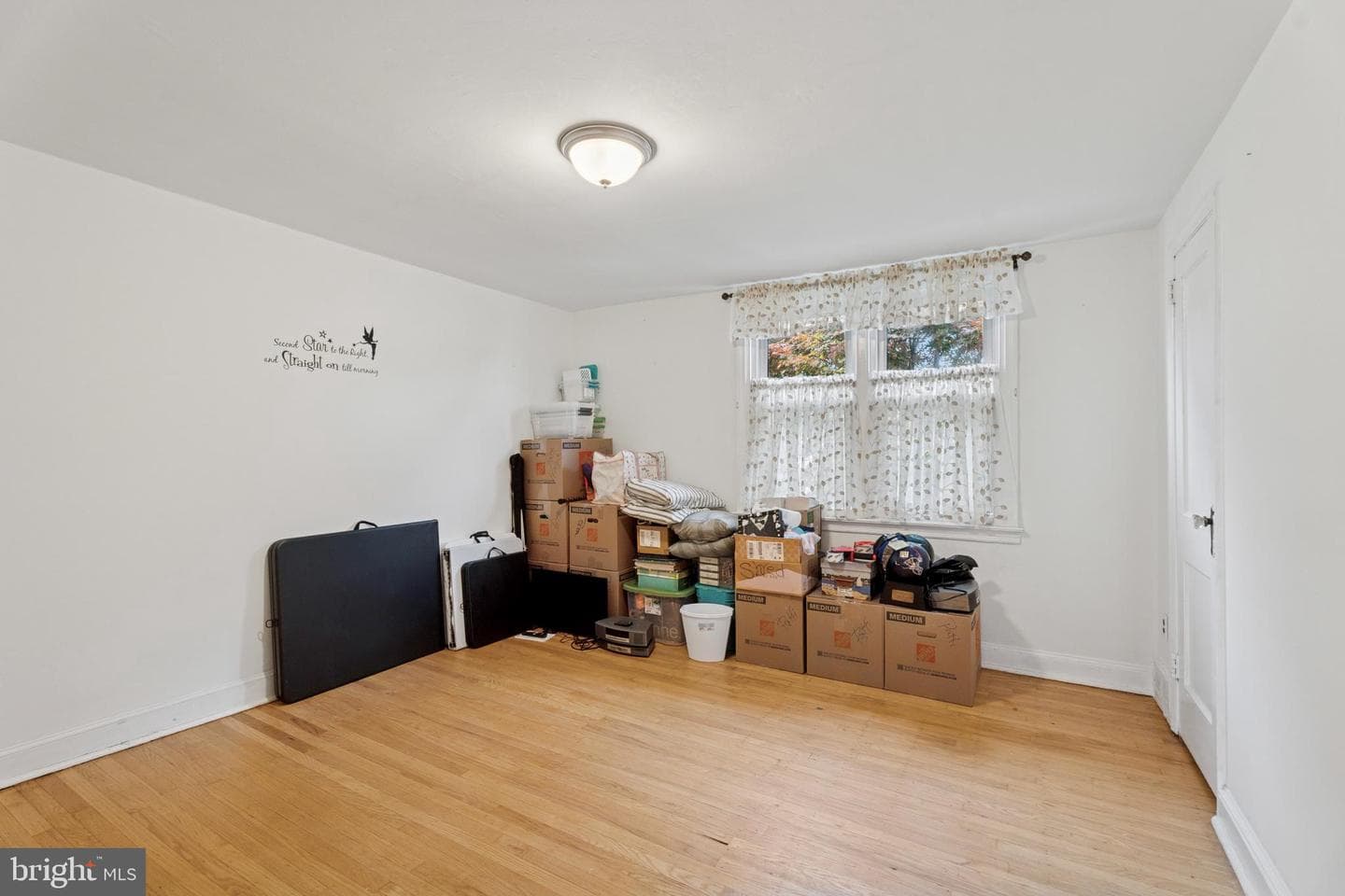 329 N Oak Avenue photo 10