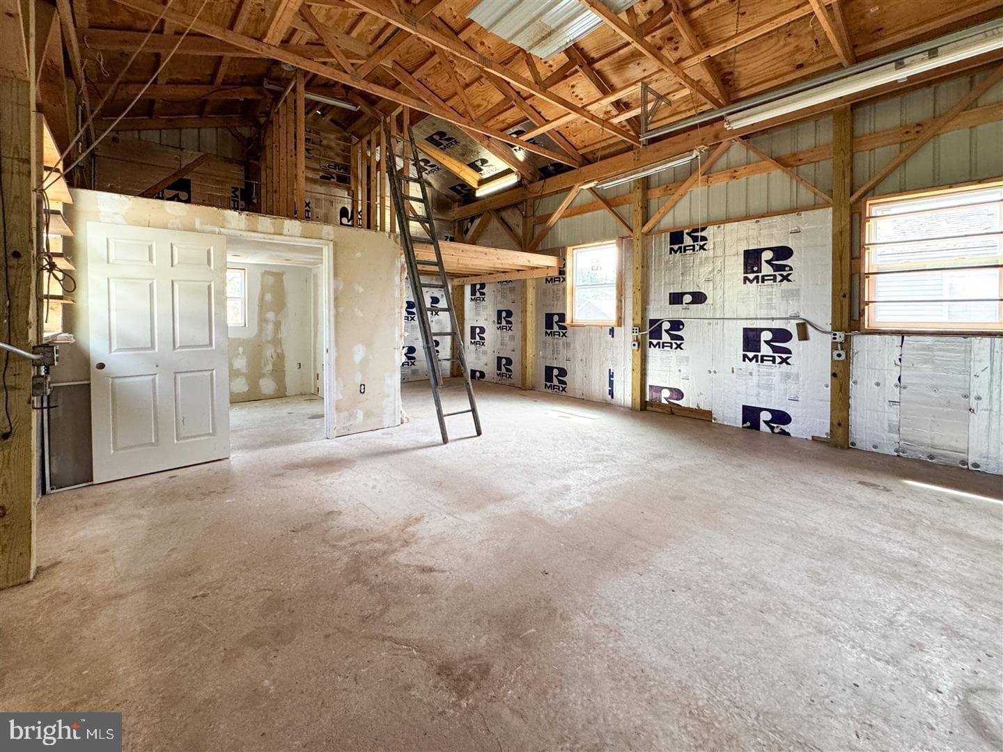 1815 Peach Street photo 5