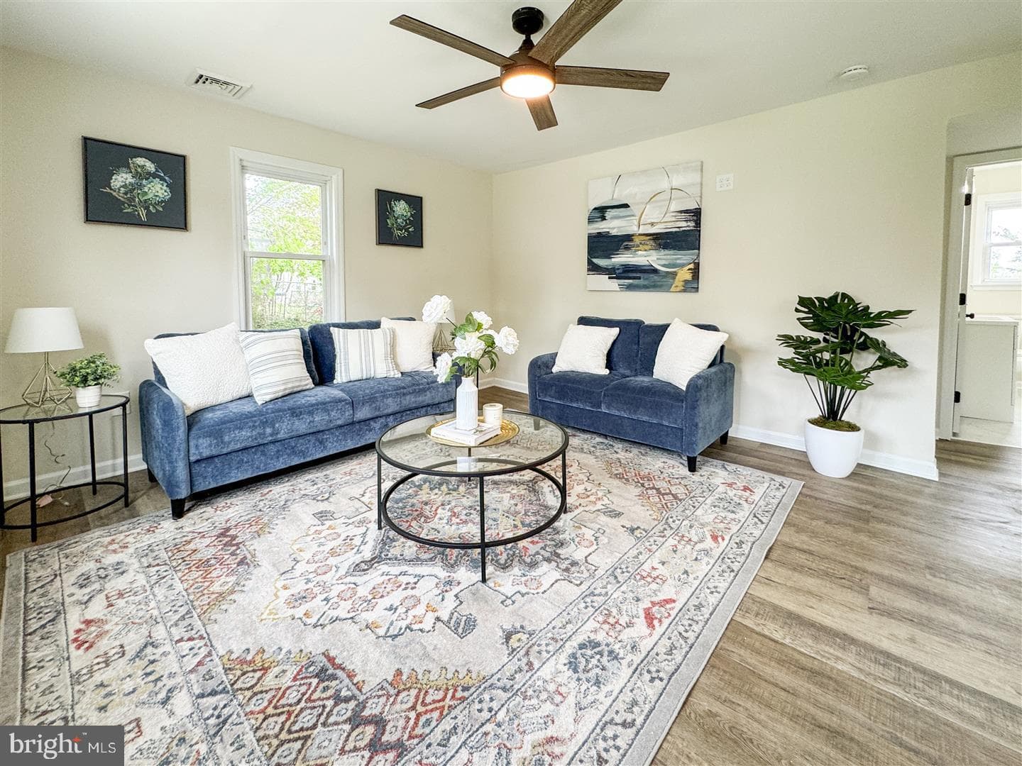 1815 Peach Street photo 8