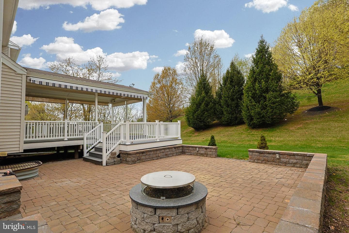 53 Wharton Drive photo 2