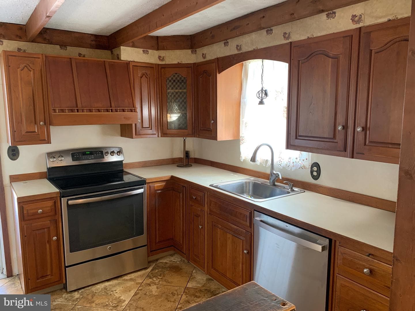 640 Laurel Road photo 10