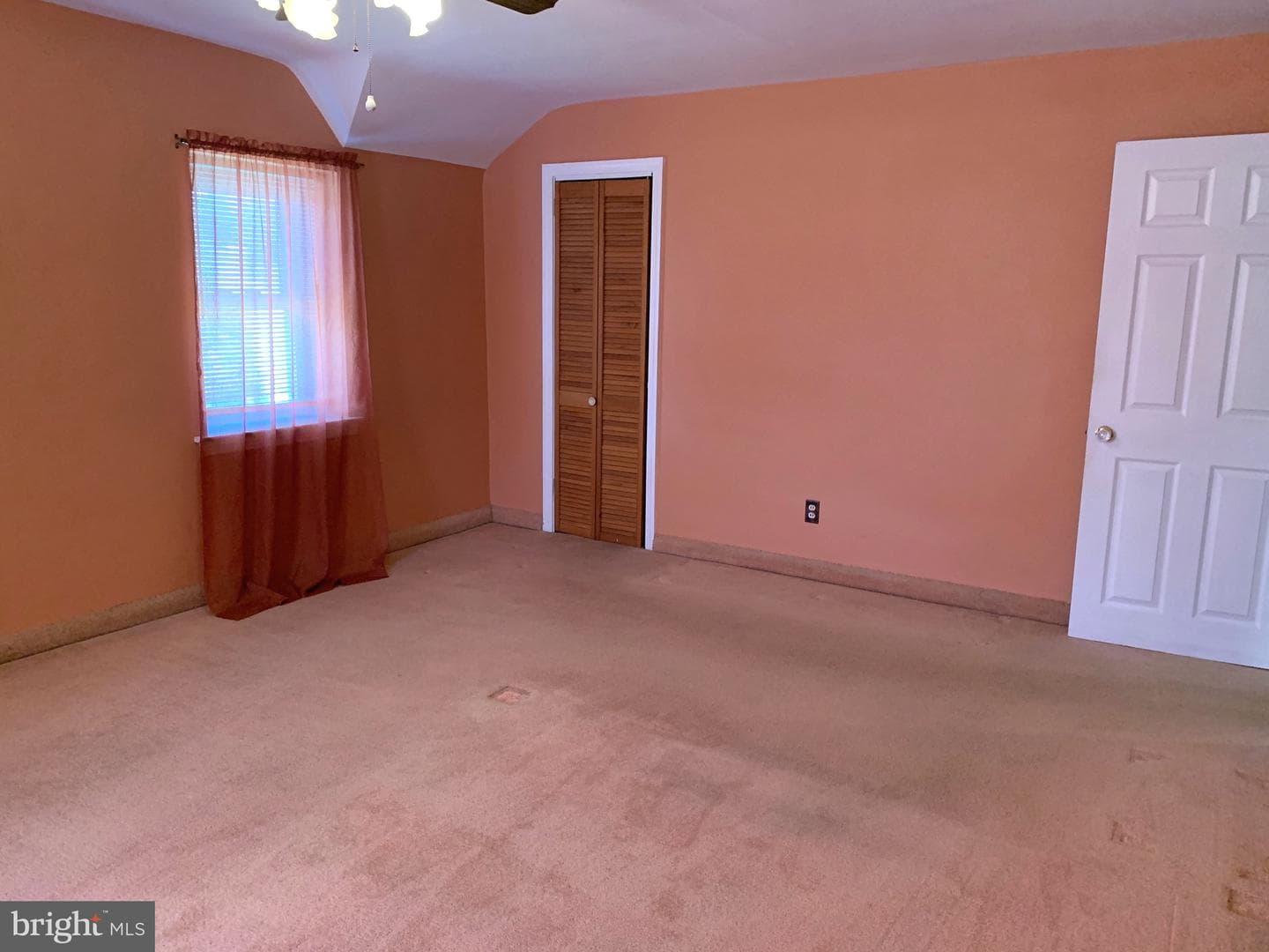 640 Laurel Road photo 11