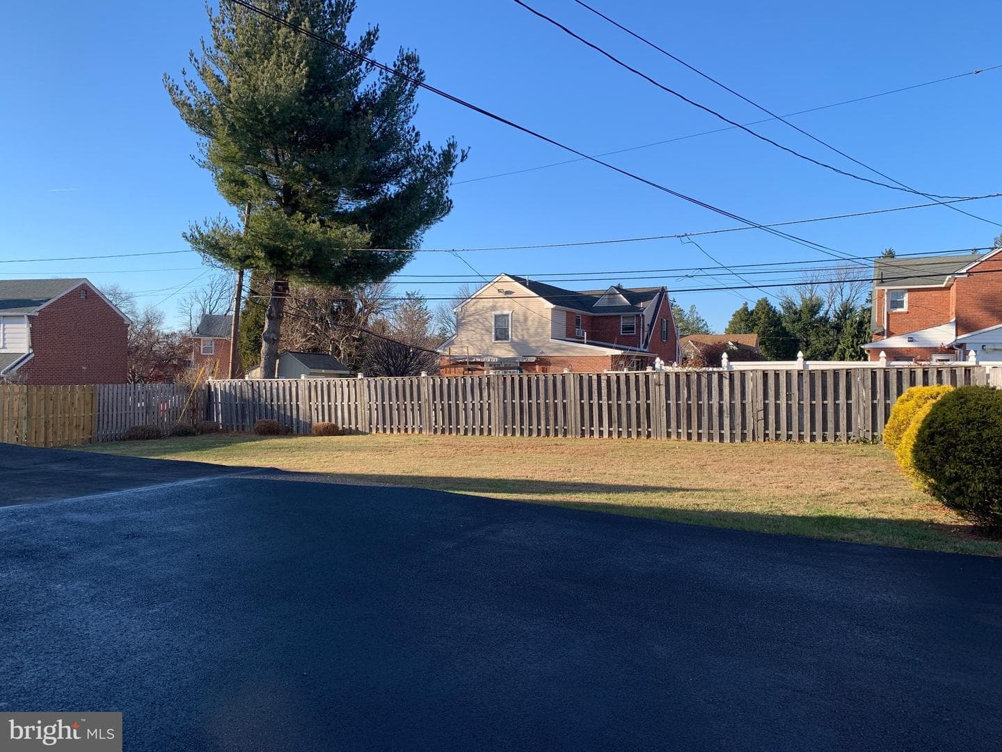 640 Laurel Road photo 29