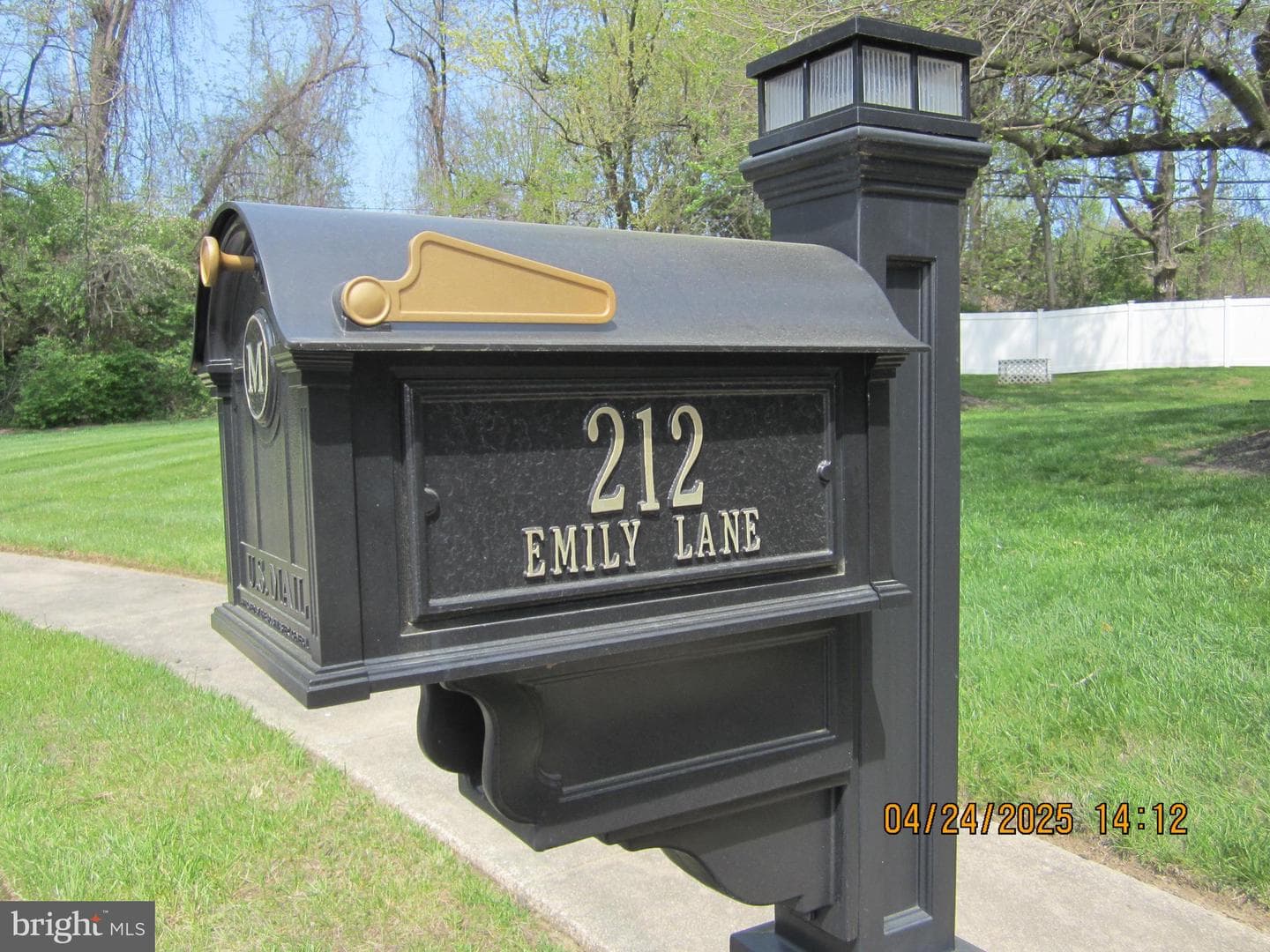 212 Emily Lane photo 3