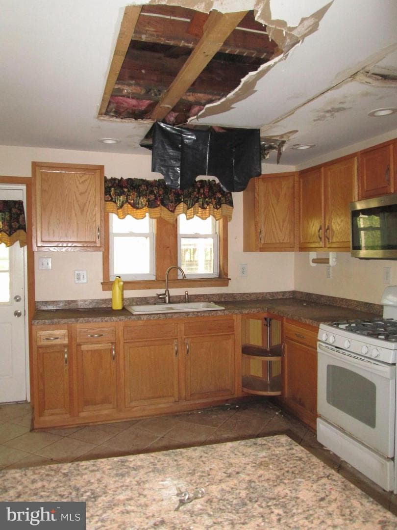 1927 Huddell Avenue #304 photo 10