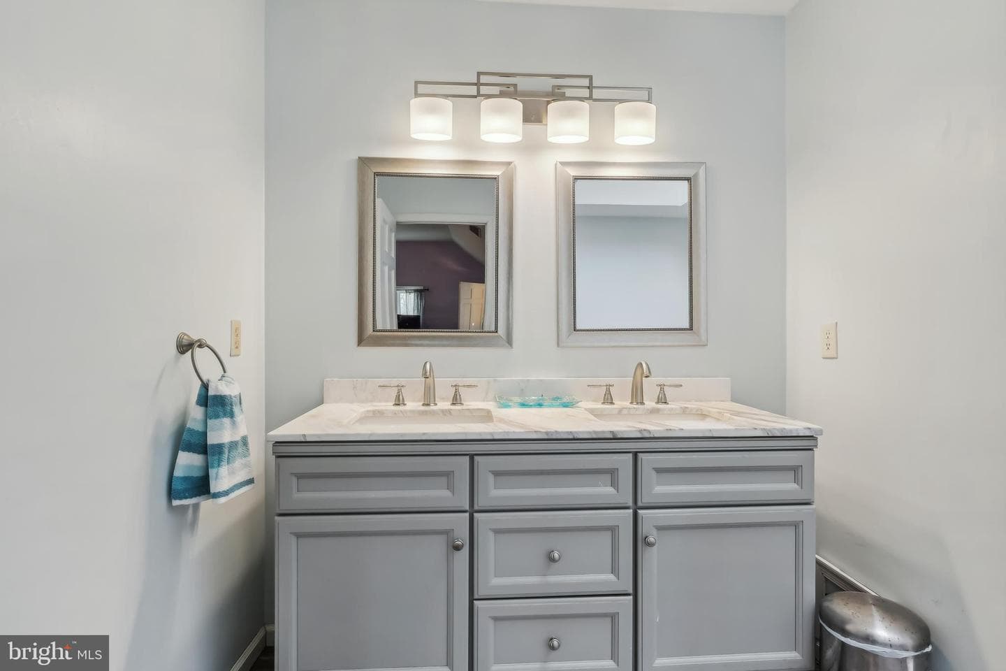 16 Springwater Lane photo 30