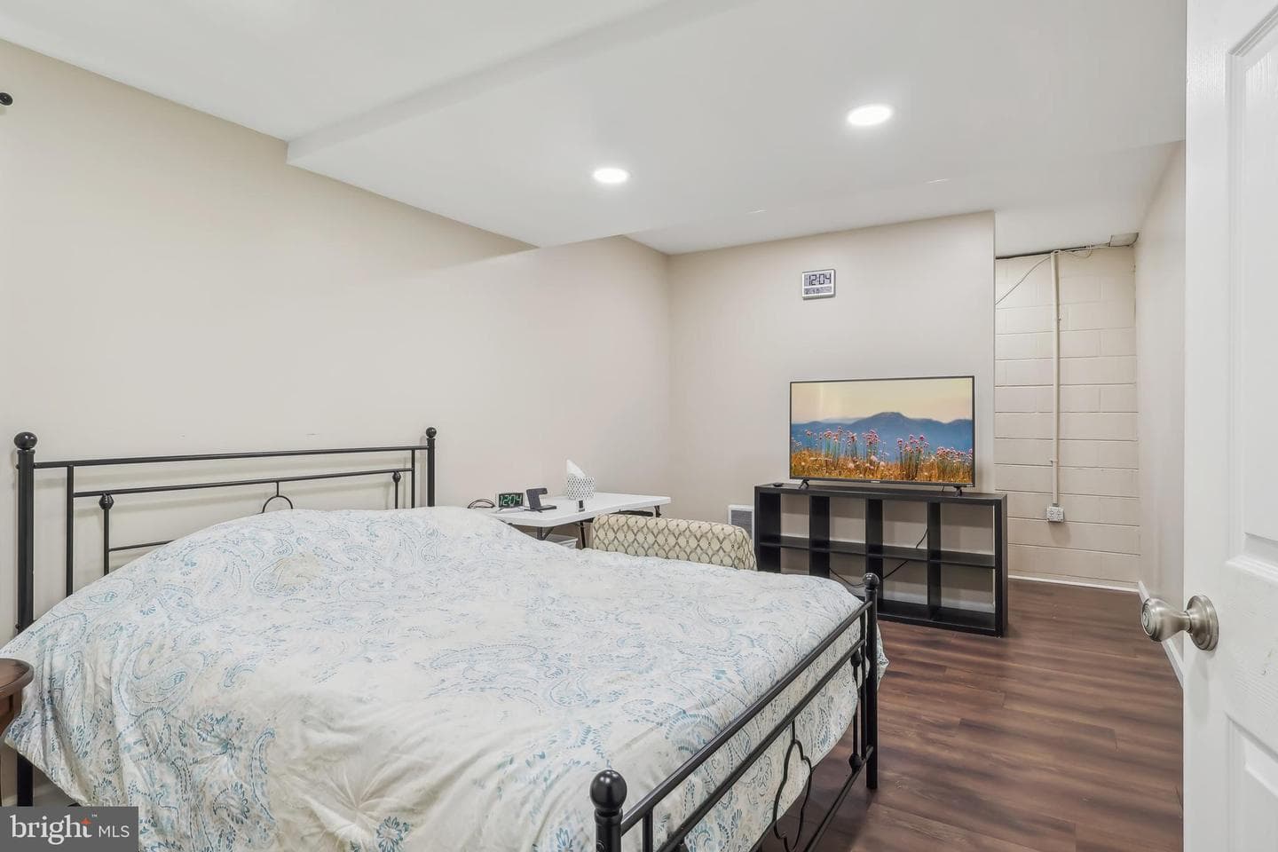 16 Springwater Lane photo 46