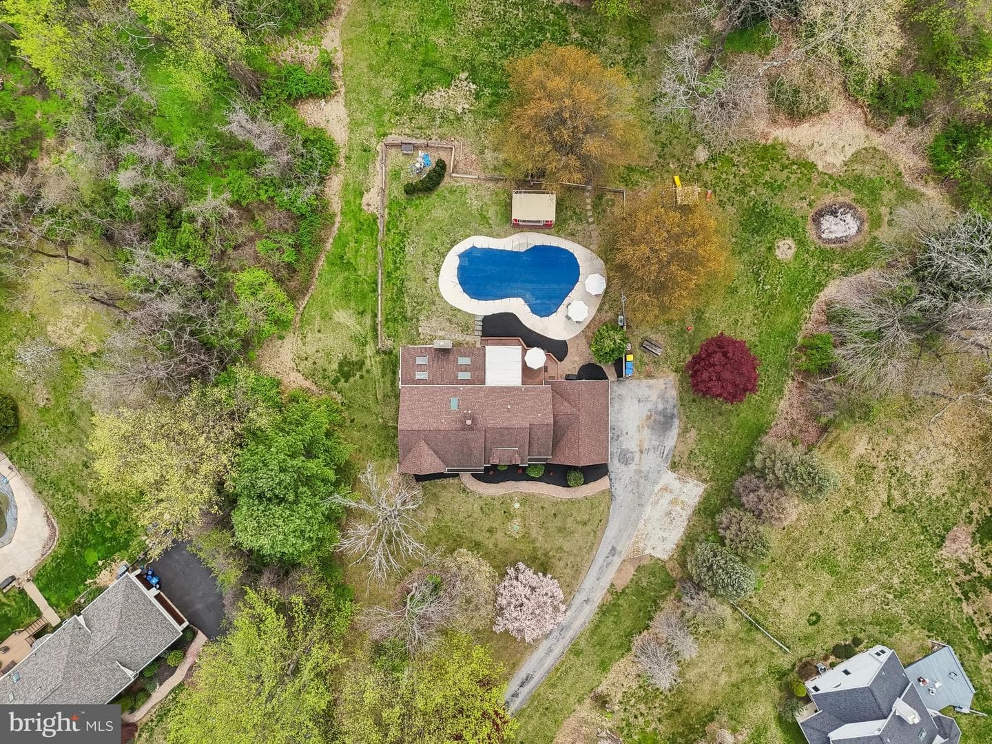 16 Springwater Lane photo 62