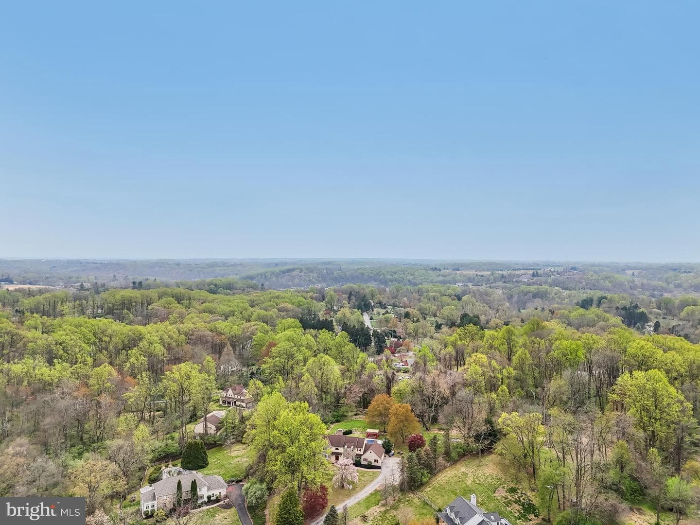 16 Springwater Lane photo 69