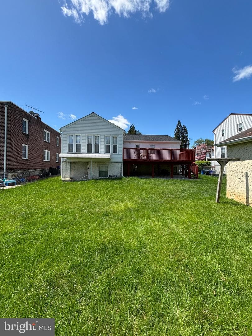 81 3rd Avenue photo 18